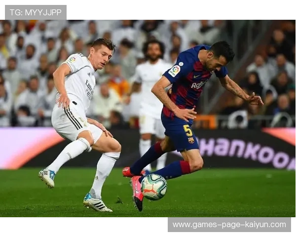 皇马攻击群全面熄火！维尼修斯连场低迷