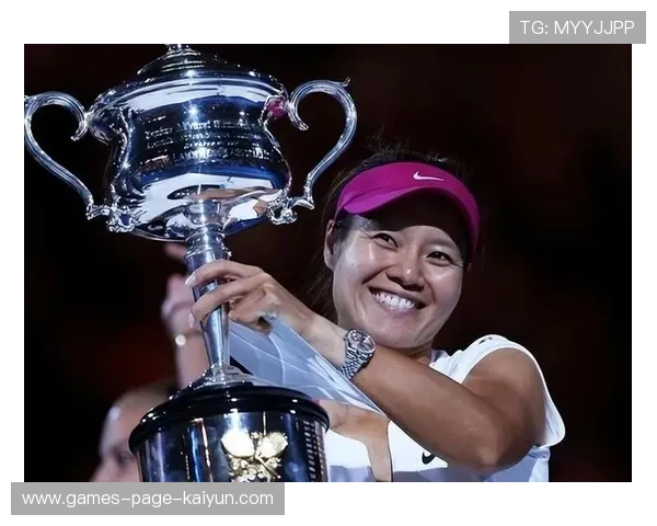 网球名将深夜宣布退役 网球名将深夜宣布退役