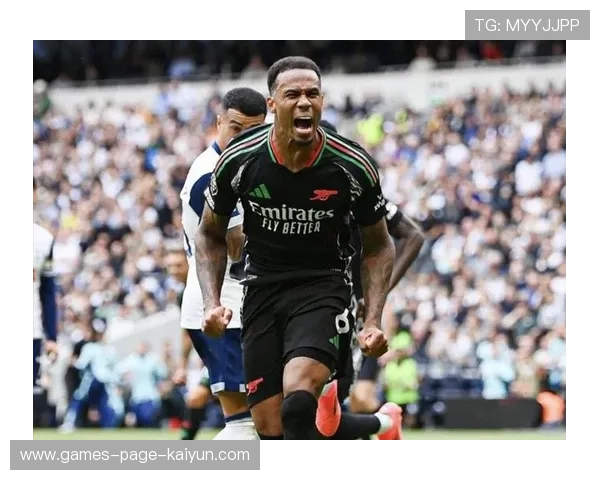 阿森纳—加布里埃尔门前头球稳稳命中